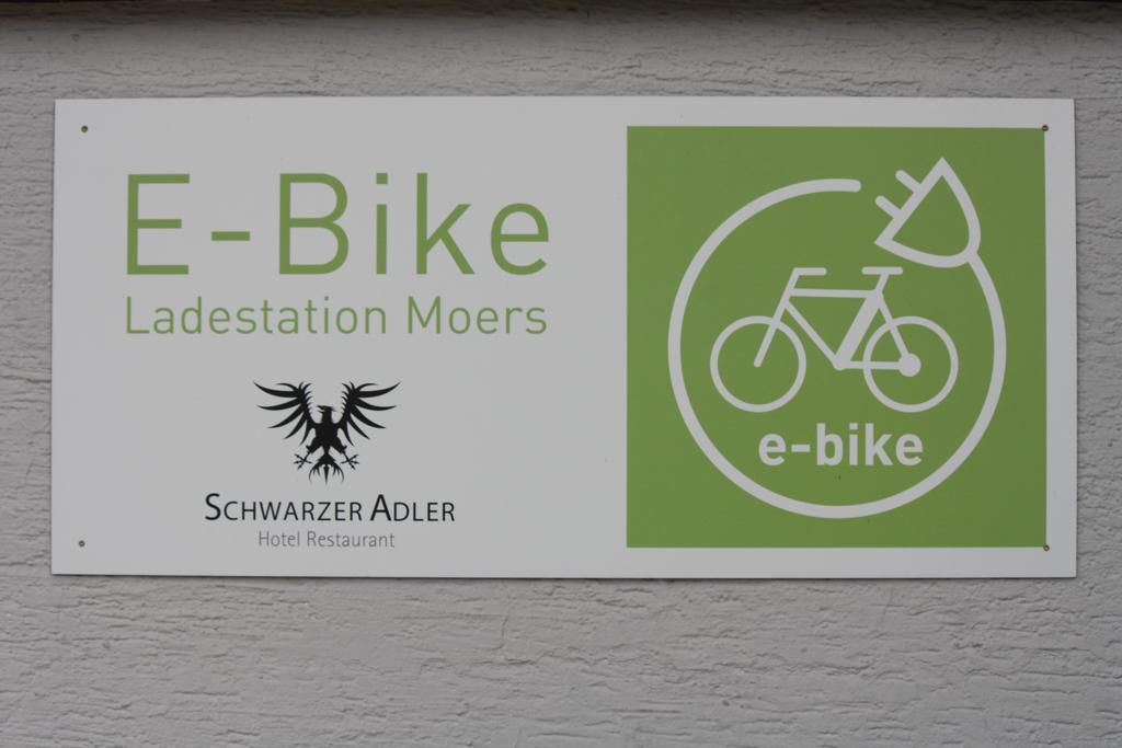 Hotel Schwarzer Adler Moers Exterior photo